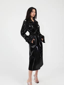 Lautaro Spring Autumn Long Shiny Reflective Patent Leather Trench Coat for Women Sashes Luxury Designer Runway European Fashion