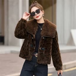 2025 Autumn Winter Wide Lapel Fox Fur Short Jacket Women's Leopard Print Faux Fur Integrated Coats Lady Loose Mink Fur Outerwear