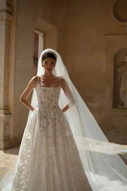 Customized Lace Wedding Dresses Spaghetti Straps Women Robe Sleeveless Bridal Gown Square Collar Vestidos Vestido De Novia