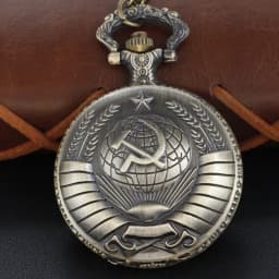 Old Craft Stalin Head Statue Quartz Pocket Watch Silver Steel Text Carved Case Clock Best Souvenir for Men's Festivals Gift