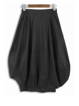 [EAM] High Elastic Waist Black Pleated Shaped Irregular Half-body Skirt Women Fashion Tide New Spring Autumn 2026   1DH5286