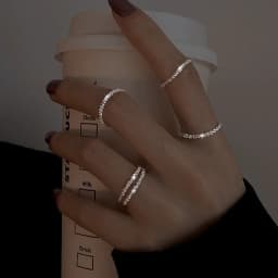 Vintage Unique Heart Motif Ring Texture Hollowed-Out Rings for Women Silver Color Temperament Jewelry Gift Daily Wear