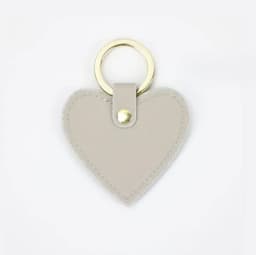 Free custom monogram logo leather keyring saffiano heart shaped kechians for promotion gift keychain ring keychain