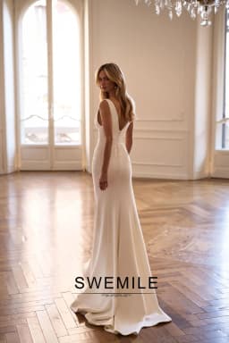 SWEMILE Modern Slit Wedding Dresses for Bride V Neck Lace Appliques Zipper Sleeveless Vestidos De Novia Plus Size Customized