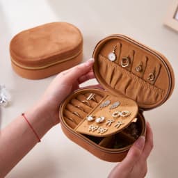 1pcs Single Layer Storage Box Ladies Travel Leather Jewelry Box Classic Black Pure White Fashion Brown Storage Box
