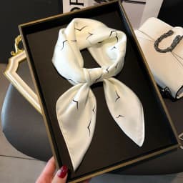 Luxury Print Chain Neck Tie Shawl 2025 Silk Square Scarf Women Wraps Female 70cm Hair Hand Wrist Headkercheif Hijab Bandana