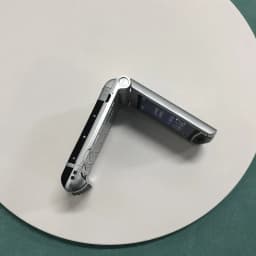 V77 Ayxta GSM CellPhone 2.4inches MTK Dual SIM Dual Standby Flashlight Music Player Bluetooth Flip Mobile Phone