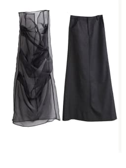 [EAM] High Waist Black Pleated Mesh Irregular Long Elegant Half-body Skirt Women Fashion Tide New Spring Autumn 2026 1DH4715