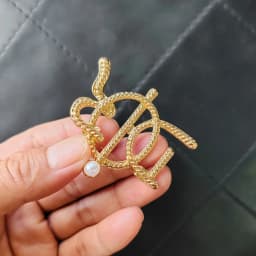 Light Luxury New Women's High-end D Letter Zircon Brooch Pin Ins Design Coat Dress Jacket Accessories Personalized Suit Corsage