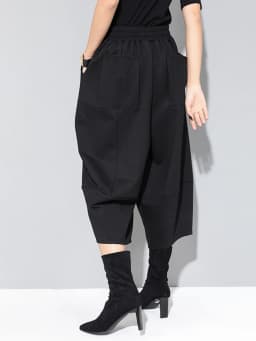[EAM] High Elastic Waist Black Brief Pocket Wide Leg Calf-Length Pants New Trousers Women Fashion Spring Autumn 2026 1DJ1789