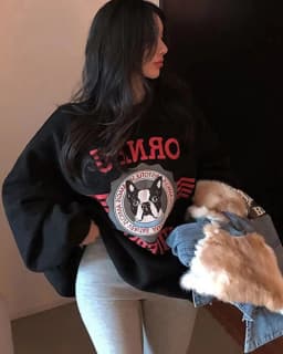 2025 Autumn Winter Thickened Fleece Women's Sweatshirt Versatile Retro High End Cartoon Anime round Neck Commute Style Long S...
