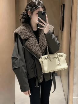 Women Warm Wool Perm Oversized Thick Coat Winter Fashion Faux Fur Collar Padded Jacket Drawstring Waist Streetwear Chic Tops