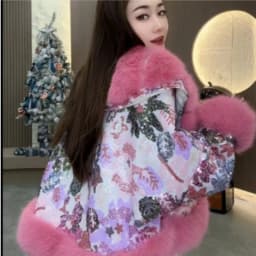 Outcoat The New Fur Cotton-padded Jacket Features Heavy Sequins Outerwear Sweet Faux Leather and A Stylish Thickened Fur Coat