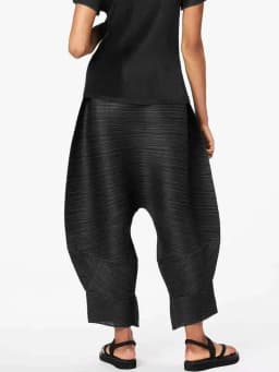 GVUW Pleated Harem Pants Women Solid Color Elastic Waist New 2026 Loose Versatile Female Casual Vintage Style Trousers 17G7131