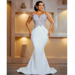 Graceful Plus Size Wedding Dresses For Bride Detachable Train Mermaid Ball Gown Sheer Neck Short Sleeves Beaded Bridal Gowns