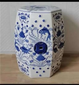 White Porcelain and Drawn Blue Shoe Hand Changing Stool Ceramic Drum Bathroom Neoclassical Imitation Sitting Stool Low Round