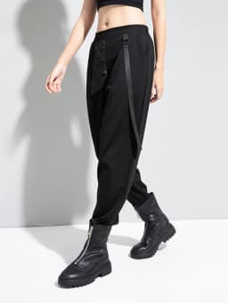 [EAM] High Elastic Waist Black Ribbon Split Harem Trousers New Loose Fit Pants Women Fashion Tide Spring Autumn 2026 1DC777