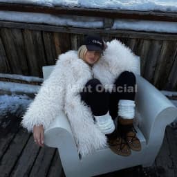 Neo Mint Winter 2025 Trend Burgundy Obsession Long Faux Mongolia Sheep Fur Jacket Coat Women Chic Lapel Collar Fluffy Overcoat