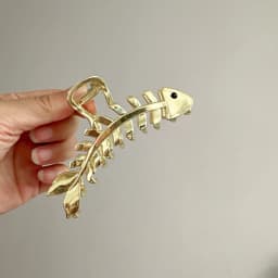 Retro Y2K Skull shaped Hair Claw Clip - Solid Color Hair Claw Clip Women's ponytail stabilizer Halloween accessory for daily use