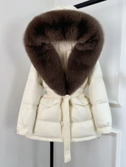 2026 New Fashion Winter White Duck Down Jacket Women Real Natural Fox Fur Hooded Thick Warm Belted Puffer Down Coat Warm Parka