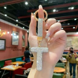 Full Rhinestone English Letter Keychain - Luxury Bag Charm & Car Key Ring, Elegant Small Gift