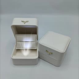 Custom LOGO PU Leather LED Jewelry Box Creative Deer Buckle Proposal Ring Pendant Case Paired Ring Jewelry Packaging Box Gift