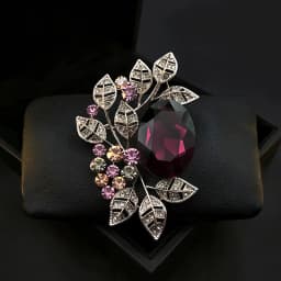 Brooch Ladies High-End Crystal Accessories Retro Atmosphere Suit Corsage Coat Brooch Birthday Gift