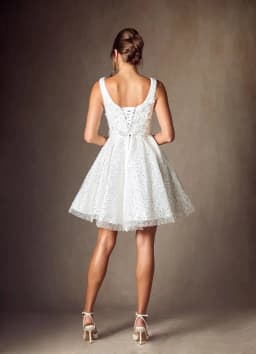 Sequin Beaded Wedding Dresses for Teens Sparkly Short Prom Dress Spaghetti Straps A-line HOCO Dress for Juniors