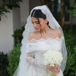 Customzied Romantic Lace A-Line Boat-Neck 2025 Wedding Dress Off Shoulder Backless Court Train Long sleeves Bride Dress