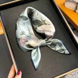 100% Real Silk Scarf Women Square Neck Tie Wrist Shawls Wraps for Ladies Foulard Scarves Pashmina Female Hijab Bandana Bufanda