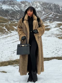 Winter High Quality Camel Fluffy Long Faux Fur Jacket Coat Women Luxury Warm Thicken Jacket Lapel Collar Open Front Outwears