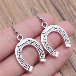Vintage Lucky Horseshoe Pendant Dangle Drop Earrings For Women Girls Good Luck Jewelry Fashion Jewelry Gift