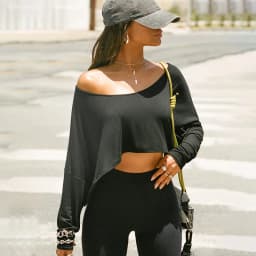 Women's Vintage 2000s White Long Sleeve Off-Shoulder Crop Top Streetwear Casual Harajuku Style Loose T-Shirt for Autumn