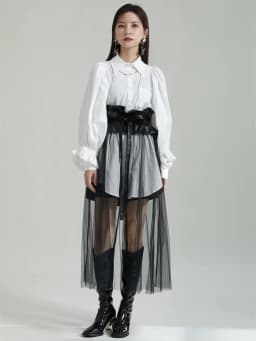 [EAM] High Waist Black Pu Leather Ruffles Mesh Long Elegant Half-body Skirt Women Fashion Tide New Spring Autumn 2026 1DF6219
