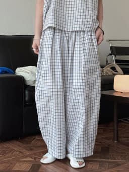 [EAM] High Elastic Waist Blue Plaid Brief Casual Wide Leg Pants New Trousers Women Fashion Tide Spring Autumn 2026 1DJ0747