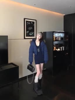 Lady Navy Blue Cropped Hooded Puffer Jacket With Faux Fur Collar Zip‑up Loose Short Cotton Padded Coat Winter Warm Outerwear
