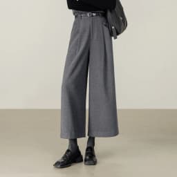SENTUBILA Women's Ankle-Length Pant 2026 Autumn Elastic Waist Pleated Trousers Loose Fit Office Commuter Bottoms 154K58799