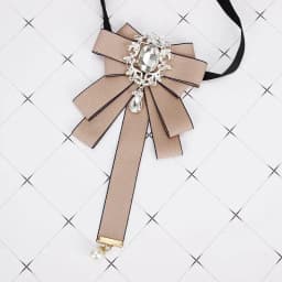 Gorgeous Bow Tie Vintage Luxury Lady Head Diamond Pearl Ribbon Tassel Brooch Chic Girls Elegant Costume Jewelry Collar Pin