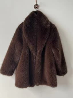 New Thickened Autumn Winter Fox Fur Coat With Large Lapel Long Street style Faux Fur Overcoat Soft Furry Luxe Femme Fur Jacket