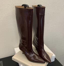 Punk-Style Belt Buckle Mid-Calf Boots for Women Square Heel Motorcycle Boots Pu Leather Pleated Boots Street Retro Riding Boots