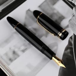 MAJOHN Final Craftsman P141 Pen Metal Copper Piston Ink Absorption 8 # 40 Sun Tip, Dual Color Pen Tip Lightweight Resin Pen Body
