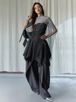 [EAM] High Elastic Waist Gray Ruffles Irregular Bandage Wide Leg Pants New Trousers Women Fashion Tide Spring Autumn 2026 1DJ281