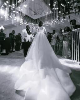 Graceful Lace A Line Wedding Dresses 2023 Beaded High Neck Plus Size Bridal Gowns Detachable Train Applique Long Sleeves Tulle