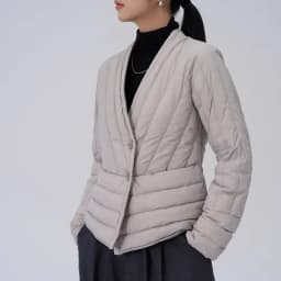 Lightweight Short Puffer Jacket Women's V-Neck Loose Fit Versatile Coat Inner Outer Wear Autumn Winter Fashion Commute Style