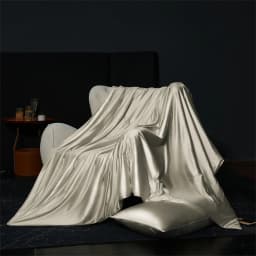 Grade A Mulberry Silk Blanket, 100% Pure Silk Filling and Shell Throw Blankets, Lightweight Soft Silk Comforter/Duvet/Quilt