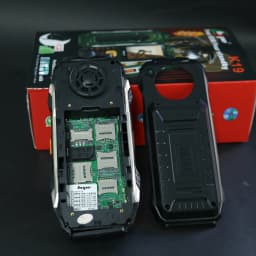 Rugged Feature Phone 4 SIM Large Battery Powerbank Magic Voice Speed Dial Blacklist Good Signal Antenna Outdoor Senior Cellphone