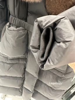 Lagabogy 2026 Long Down Jacket Winter Large Real Fox Fur Collar Waist Women Parkas Elegant Thicken Hooded White Duck Puffer Coat