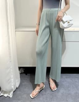 Summer New Casual Pants Simple Loose Comfortable Stretch Pleated Straight Nine Pants Women's Lightweight Fabric 90/95 Cm