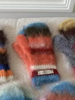 Striped Rainbow Beanies Hat Gloves Two Piece Set For Women&Men Winter Warm Skullis Hats Unisex Outdoor Coldproof Gloves Caps Set