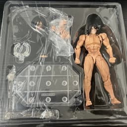 Attack on Titan Figure Revoltech The Armored Titan Action Figures Amazing Yamaguchi Yoroi no Kyojin Reiner Braun PVC Model Toys